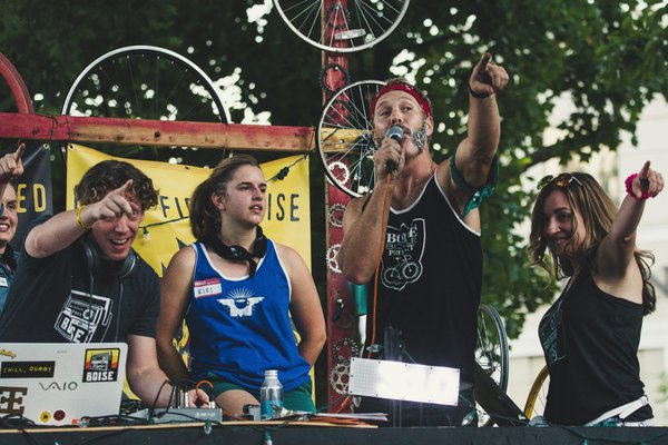 Identification des intervenants dans les transcriptions audio